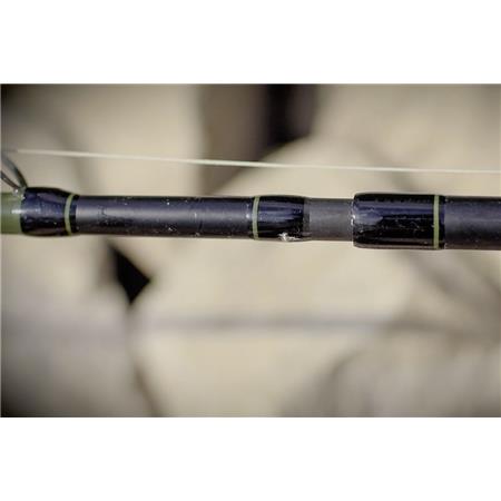 SPINNING ROD BLACK CAT BLADE