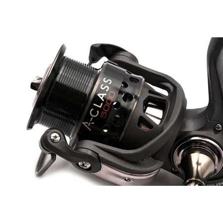 SPINNROLLE GURU A-CLASS 5000 REEL