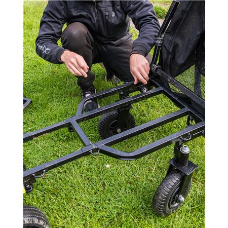 SVINGBART HJUL TIL VOGN FOX MATRIX TRANSPORTER SWIVEL WHEEL SET
