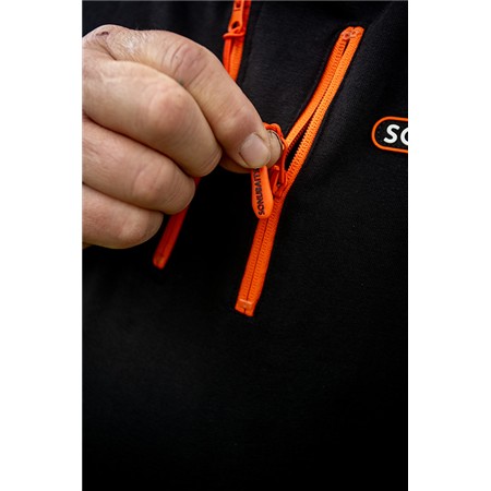 SWEATSHIRT TIL HERRER SONUBAITS 1/4 ZIP HOODIE WITH PHONE POCKET - SORT/ORANGE