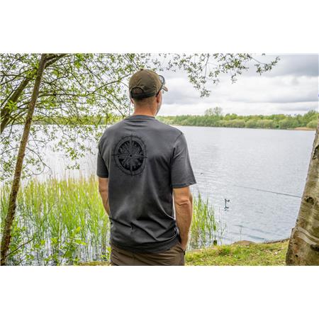 T-SHIRT MED KORTE ÆRMER TIL MÆND AVID CARP BEARING T-SHIRT - GRÅ