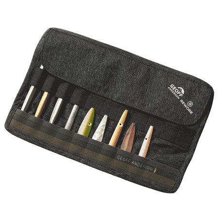 TAS VOOR KUNSTAAS GEOFF ANDERSON UPCYCLED LURE ROLL