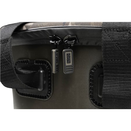 TRAGETASCHE NASH SUBTERFUGE WATERBOX CARRYALL