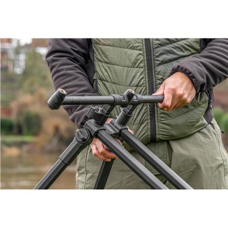 TREFOD KORUM DELUXE RIVER TRIPOD 3 ROD WIDE