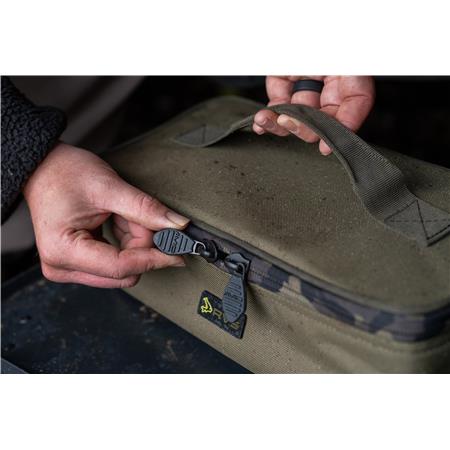 TROUSSE À APPÂTS AVID CARP RVS 8-POT HOOKBAIT POUCH