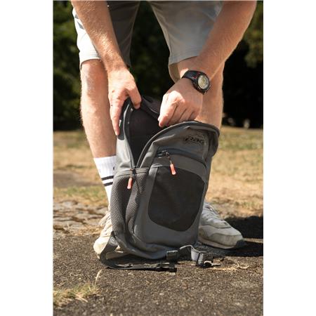 ΤΣΆΝΤΑ ΏΜΟΥ FOX RAGE SINGLE STRAP RUCKSACK