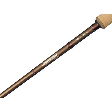 VARA DE CASTING ABU GARCIA BEAST PRO LIVE CASTING ROD