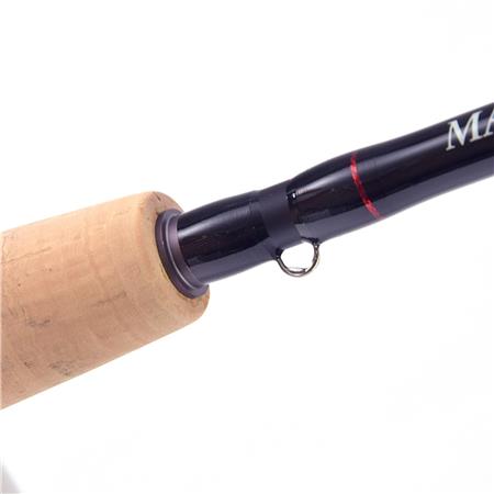 VARA DE PESCA COM MOSCA MARRYAT TACTICAL PRO