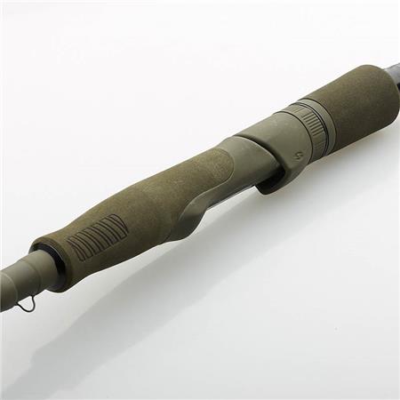 VARA DE SPINNING SAVAGE GEAR SG4 SHAD & TWITCH SPECIALIST