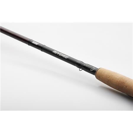 VARA SPINNING SAVAGE GEAR REVENGE SG6 FAST SHAD ROD