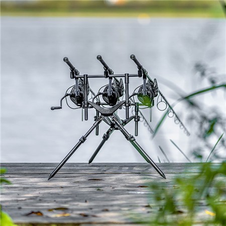 ΒΆΣΗ ΚΑΛΑΜΙΏΝ AVID CARP REVOLVE MULTI POD
