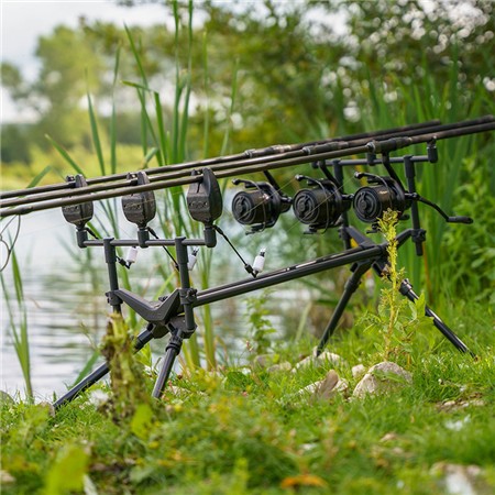 ΒΆΣΗ ΚΑΛΑΜΙΏΝ AVID CARP REVOLVE MULTI POD