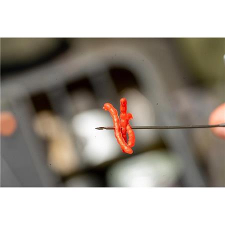 VERME DE LODO ARTIFICIAL ONE MORE CAST REVIBED BLOODWORM TIPPERS