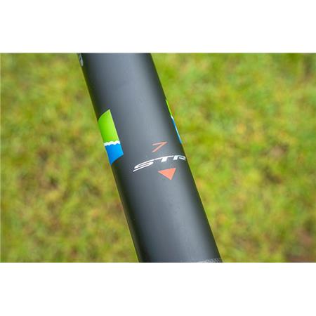 VERPAKKING HENGEL VASTE STOK À EMMANCHEMENT PRESTON INNOVATIONS EURO CARP 1300 STR X