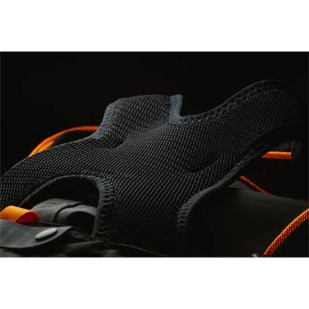 WAADPAK MET SOK SAVAGE GEAR SG8 CHEST ZIP WADER