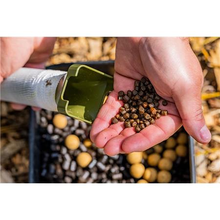 ZESTAW SIATKI ROZPUSZCZALNEJ ONE MORE CAST CHOPSTIX BAIT CHOPPING FADE PVA MESH SYSTEM Z CUTTEREM